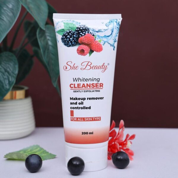 She Beauty Whitening Cleanser - Gentle Exfoliation & Oil Control